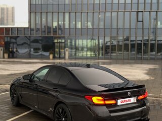 2018 BMW 5 серии 520d VII (G30/G31/G38), чёрный, 2890000 рублей, вид 3