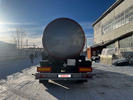 2014 НефАЗ П/п цистерна, чёрный, 2950000 рублей, вид 3