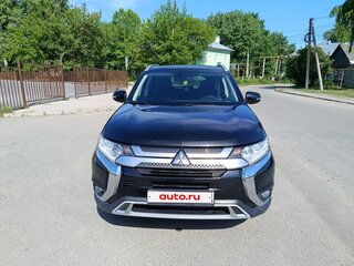 2018 Mitsubishi Outlander III Рестайлинг 2, чёрный, 1550000 рублей, вид 3