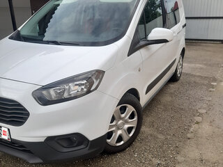 2020 Ford Tourneo Courier I Рестайлинг, белый, 1950000 рублей, вид 1