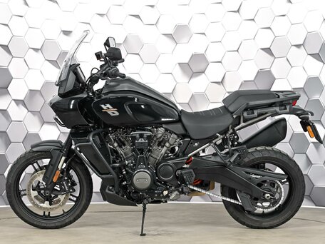 2021 Harley-Davidson Pan America, чёрный, 1069000 рублей, вид 4
