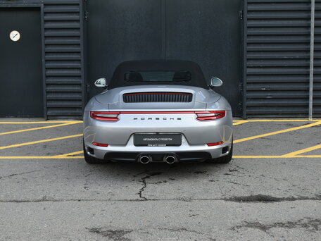 2017 Porsche 911 Carrera 4S VII (991) Рестайлинг, серебристый, 11000000 рублей, вид 4