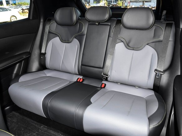 2026 Changan Qiyuan Q05 40.3 kWh II, белый, 2050000 рублей - вид 12