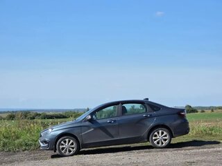 2026 Lada (ВАЗ) Vesta I Рестайлинг (NG), серый, 1597000 рублей, вид 3