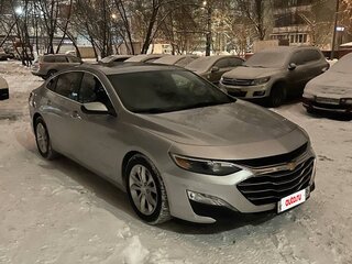 2018 Chevrolet Malibu IX Рестайлинг, серый, 1400000 рублей, вид 2