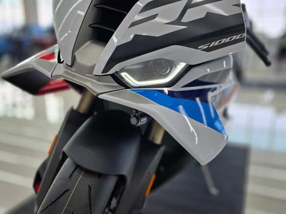 2025 BMW S 1000 RR, белый, 2600000 рублей - вид 12