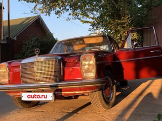 1970 Mercedes-Benz W115 220, красный, 650000 рублей, вид 5