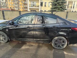 2014 Hyundai Solaris I, чёрный, 720000 рублей, вид 4