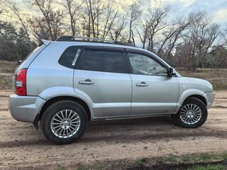 2008 Hyundai Tucson I, серебристый, 830000 рублей, вид 4