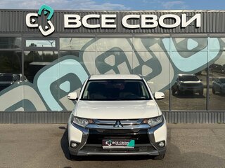 2017 Mitsubishi Outlander III Рестайлинг 2, белый, 1697000 рублей, вид 5