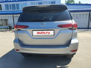 2021 Toyota Fortuner II Рестайлинг, серый, 4150000 рублей, вид 4