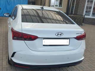 2021 Hyundai Solaris II Рестайлинг, белый, 1650000 рублей, вид 2
