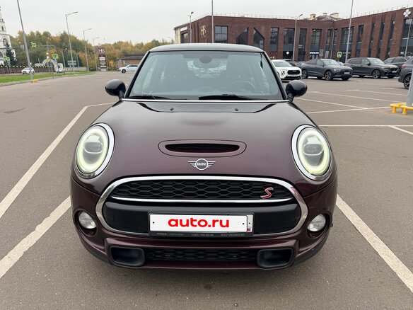 2018 Mini Hatch Cooper S III (F55/F56) Рестайлинг, красный, 2290000 рублей - вид 1