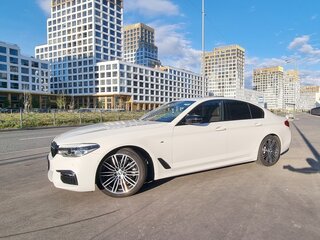 2020 BMW 5 серии 520d xDrive VII (G30/G31/G38), белый, 4800000 рублей, вид 2