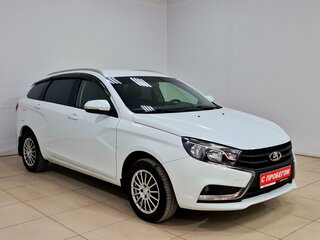 2018 Lada (ВАЗ) Vesta SW I, белый, 890000 рублей, вид 3