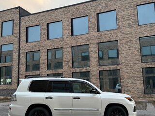 2013 Lexus LX 570 III Рестайлинг, белый, 4700000 рублей, вид 5