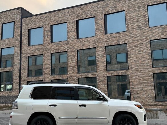 2013 Lexus LX 570 III Рестайлинг, белый, 4700000 рублей - вид 4