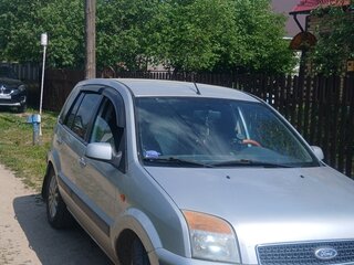 2009 Ford Fusion I Рестайлинг, серебристый, 400000 рублей, вид 3