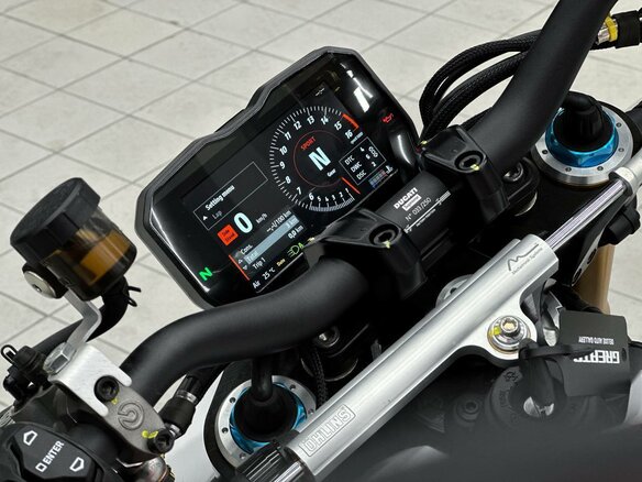 2024 Ducati Streetfighter V4, красный, 5990000 рублей - вид 19