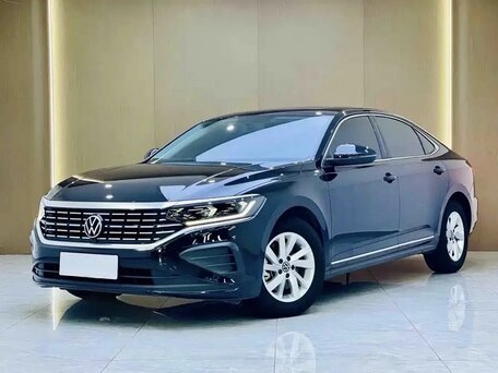 2023 Volkswagen Passat B8 Рестайлинг, чёрный, 2370000 рублей, вид 1