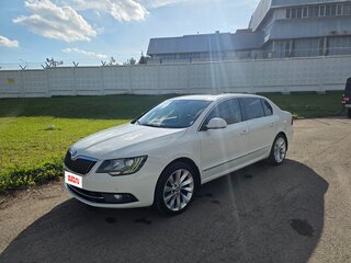 2013 Skoda Superb II Рестайлинг, белый, 1650000 рублей, вид 3