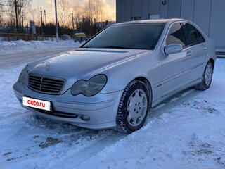 2002 Mercedes-Benz C-Класс 180 II (W203), серебристый, 650000 рублей, вид 1