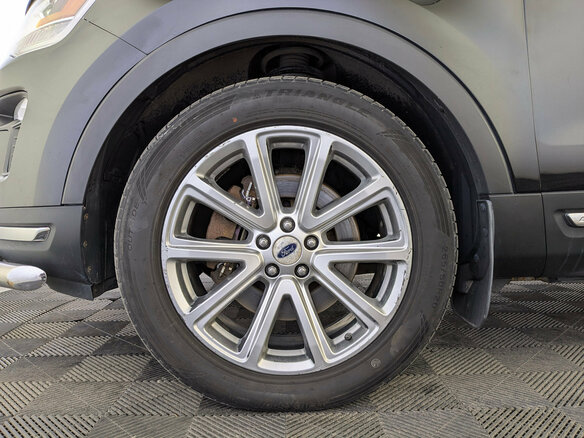2018 Ford Explorer V Рестайлинг 2, чёрный, 2475000 рублей - вид 17