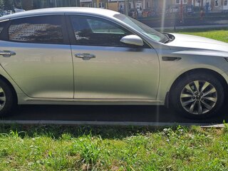 2017 Kia Optima IV, серебристый, 1070000 рублей, вид 4
