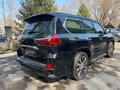2021 Lexus LX 570 III Рестайлинг 2, чёрный, 6700000 рублей - вид 3