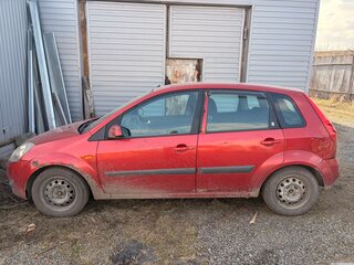 2006 Ford Fiesta Mk5, красный, 260000 рублей, вид 4