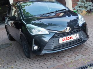 2019 Toyota Vitz III (XP130) Рестайлинг, чёрный, 990000 рублей, вид 1