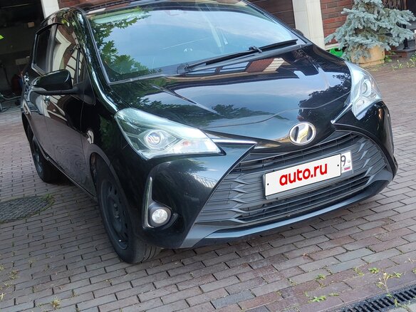 2019 Toyota Vitz III (XP130) Рестайлинг, чёрный, 990000 рублей