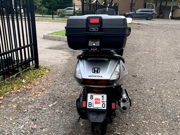 2004 Honda Silver Wing 400, серебристый, 395000 рублей - вид 3