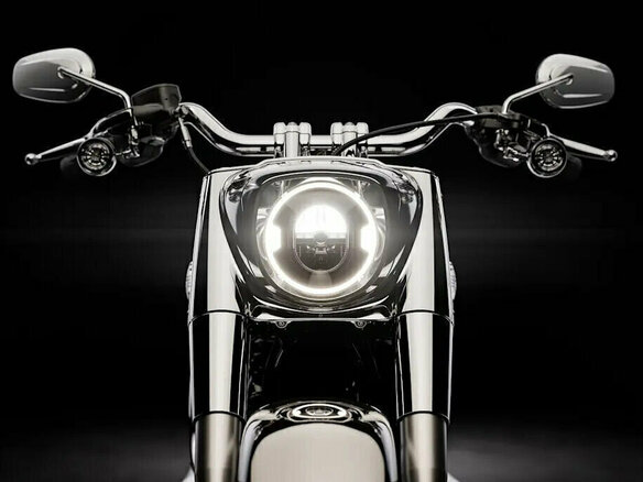 2025 Harley-Davidson Fat Boy, серебристый, 6000000 рублей - вид 17