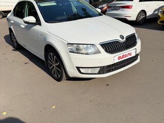 2017 Skoda Octavia III (A7), белый, 1449000 рублей, вид 4