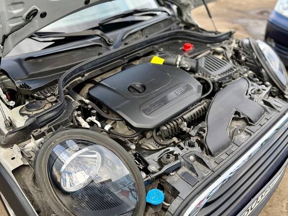 2019 Mini Hatch Cooper III (F55/F56) Рестайлинг, серебристый, 2600000 рублей - вид 29