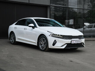 2021 Kia K5 III, белый, 2690000 рублей, вид 3