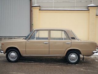 1984 Lada (ВАЗ) 21011, бежевый, 240000 рублей, вид 1