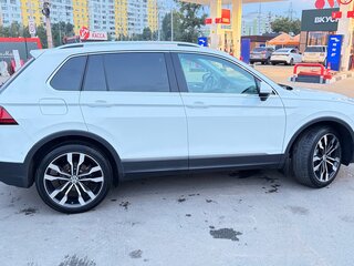 2019 Volkswagen Tiguan II, белый, 2800000 рублей, вид 3
