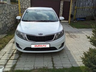 2013 Kia Rio III, белый, 850000 рублей, вид 1