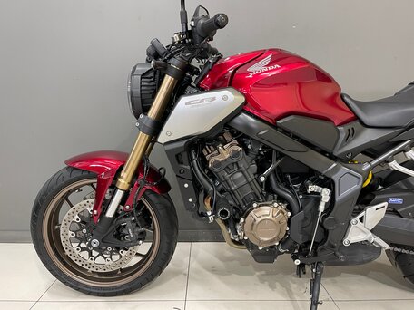 2021 Honda CB 650R, красный, 800000 рублей, вид 5
