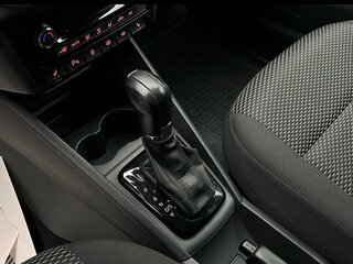 2021 Volkswagen Polo VI, красный, 1300000 рублей, вид 4