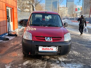 2010 Peugeot Partner I Рестайлинг, красный, 450000 рублей, вид 1