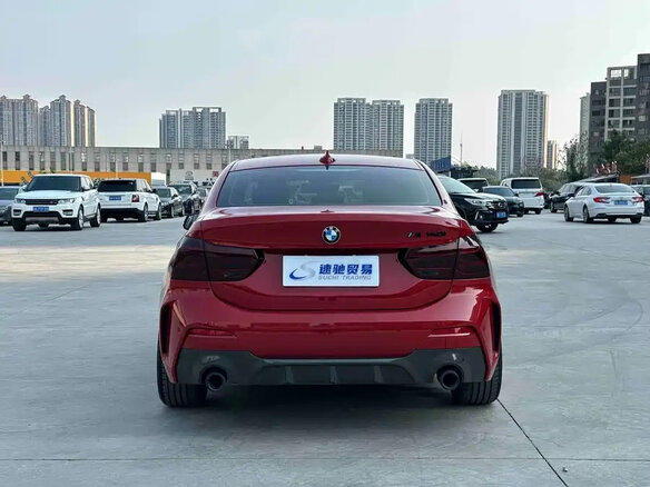 2022 BMW 1 серии 120i III (F52) Рестайлинг, пурпурный, 1600000 рублей - вид 4