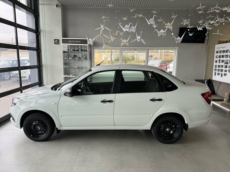 2026 Lada (ВАЗ) Granta I Рестайлинг, белый, 850000 рублей, вид 2