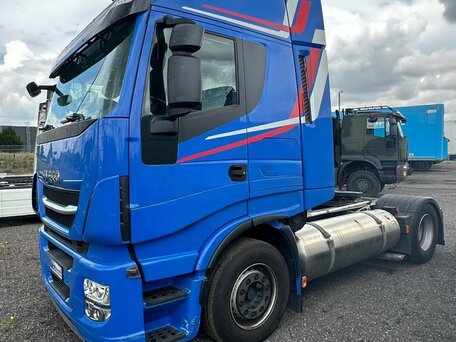 2020 Iveco Stralis, синий, 1900000 рублей, вид 1