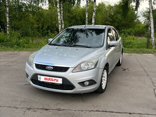 2010 Ford Focus II Рестайлинг, серебристый, 560000 рублей, вид 1