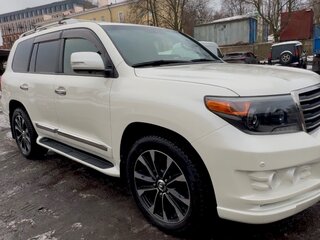2014 Toyota Land Cruiser 200 Series Рестайлинг 1, белый, 3700000 рублей, вид 4