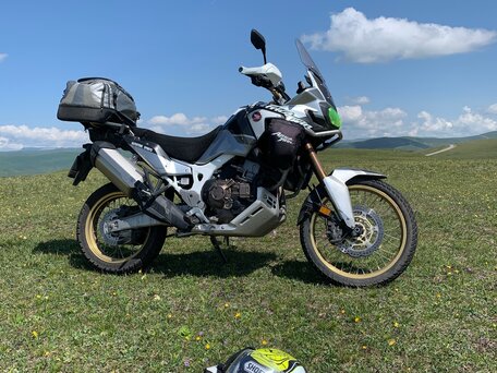 2019 Honda CRF 1000L Africa Twin, серебристый, 1400000 рублей, вид 5