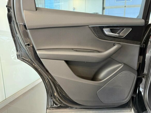 2016 Audi Q7 II (4M), чёрный - вид 15